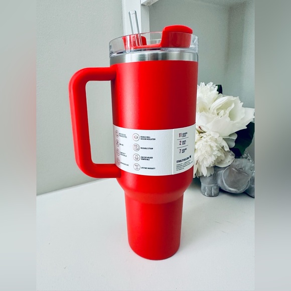 1 DAY SALE❤️ Stanley Valentine’s Day Limited Edition 40oz Flowstate Quencher Red - Picture 2 of 6